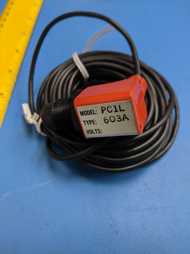 INDICATOR LIGHT  MICRO SWITCH / HONEYWELL PC-1L-603A  ( ONE )