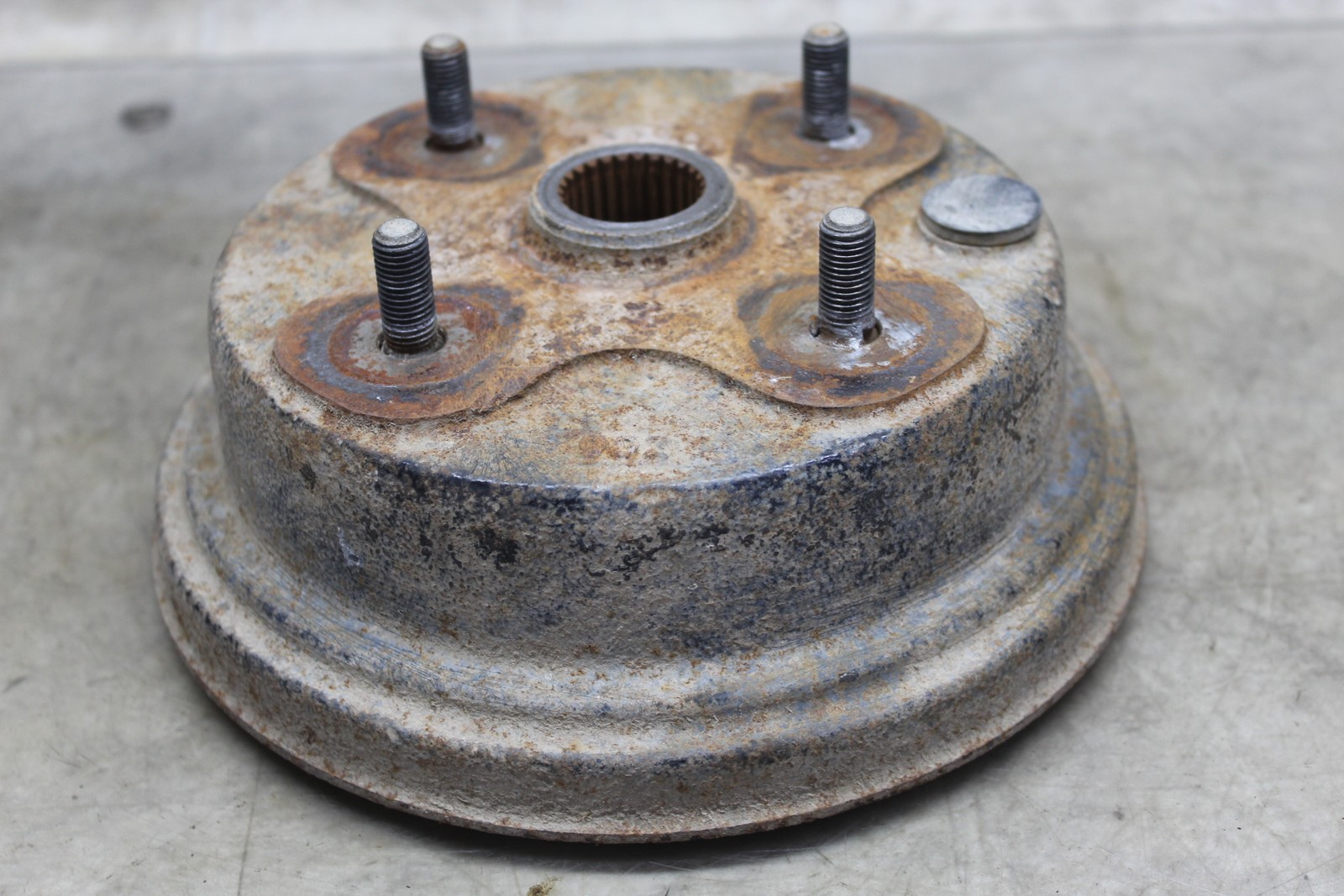 89-98 Yamaha Big Bear 350 93-98 Kodiak 400 Oem Left Or Right Front Brake Drum