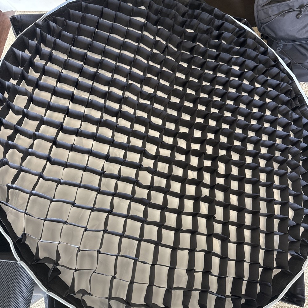 Aputure Light Dome III 35.1 In Softbox