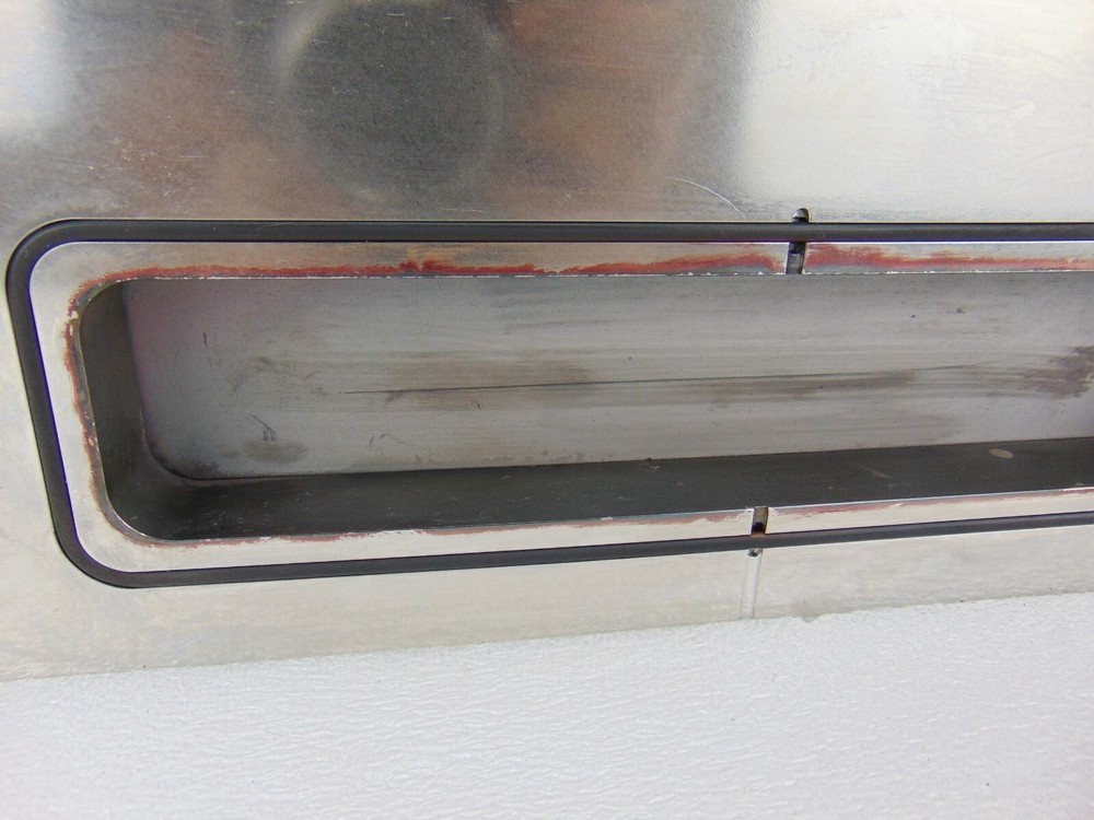 VAT 02110-CE24-0001 Rectangular Valve *used working