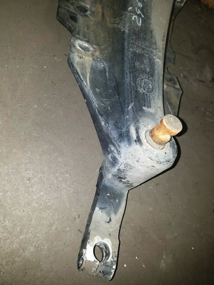 KENWORTH T2000 LEAF SPRING HANGER A85-1200-1