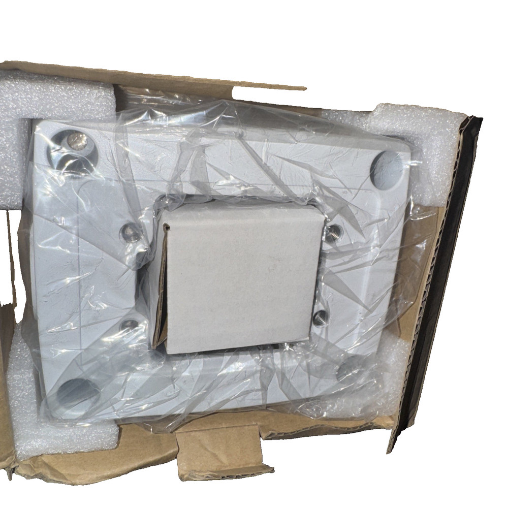 AXIS TQ1601-E Mounting Box for IP Camera, Wall Mount, Cable Conduit Adapter