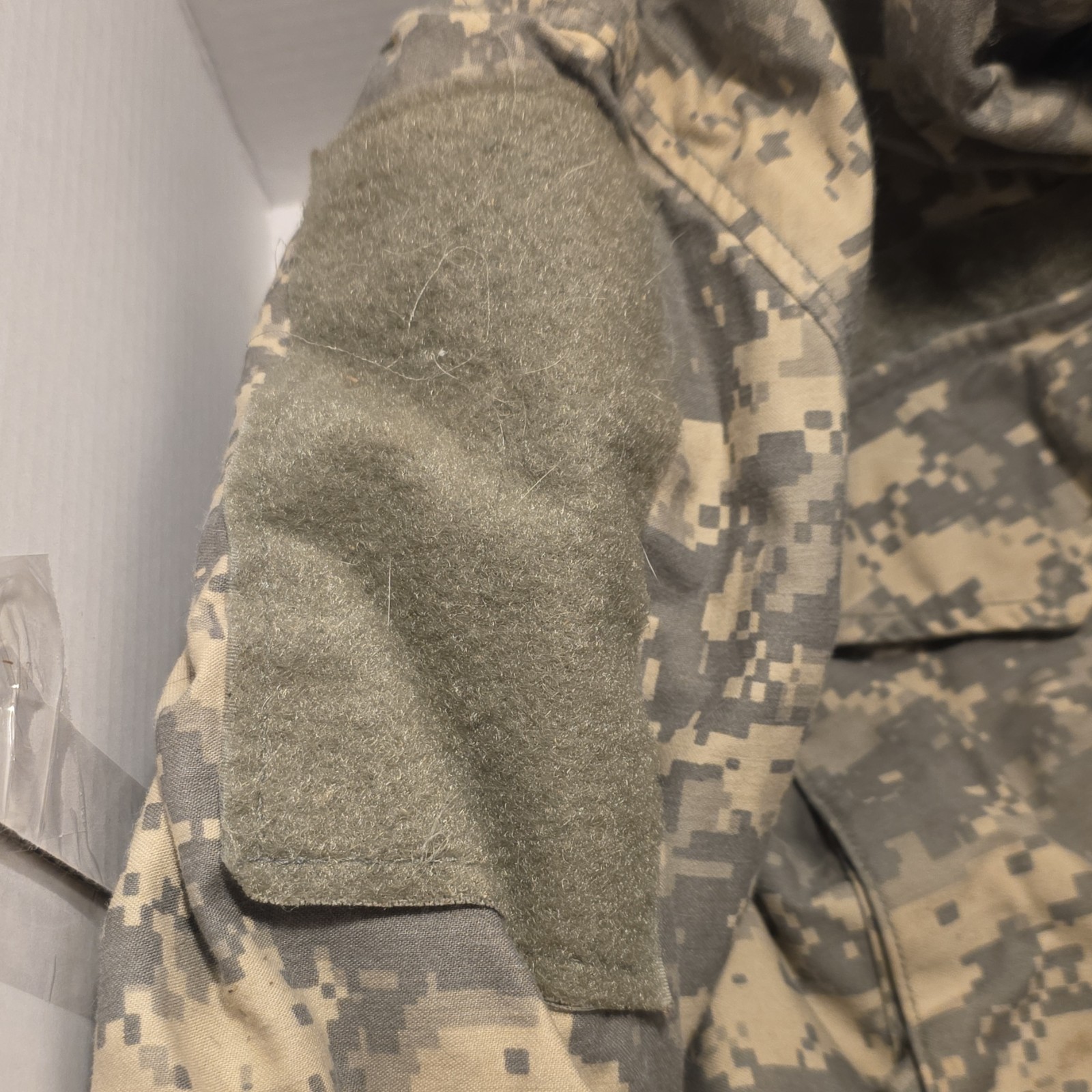 ACU Cold Weather Jacket Army Digital Pattern Large Long