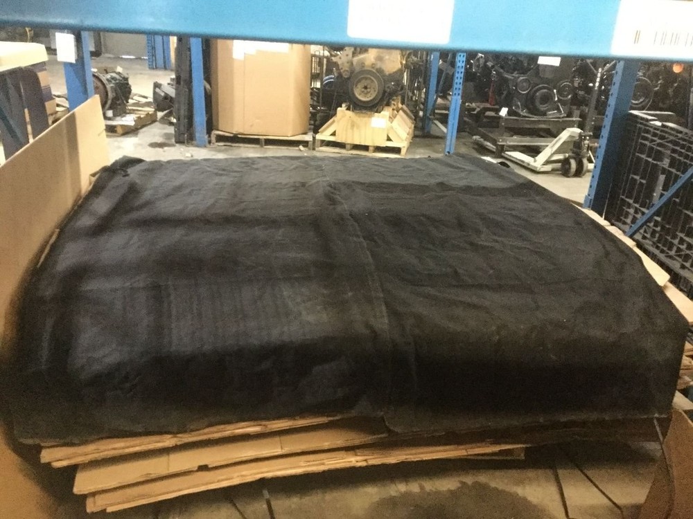 Freightliner CASCADIA GREY SLEEPER OPENING Interior Curtain - Used