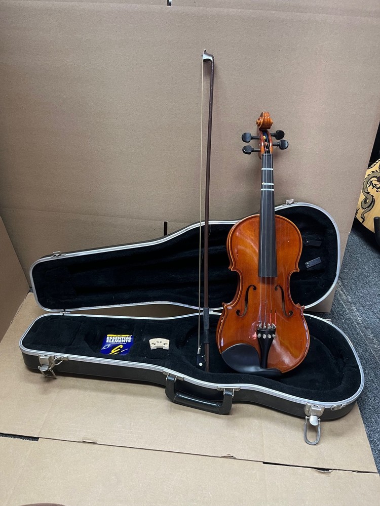 Hermann Beyer E201/3 3/4 Violin W/ Case