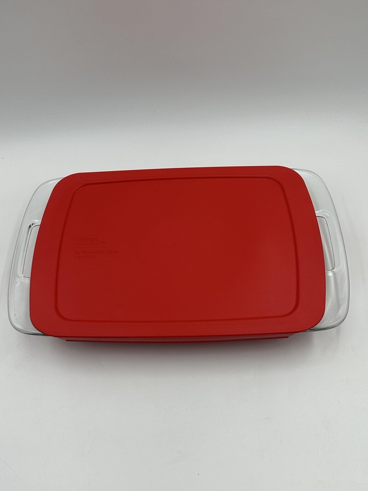 Pyrex Baking Glass Dish 9x13 3 Quart With Red Lid Handles C-233 USA Rectangular