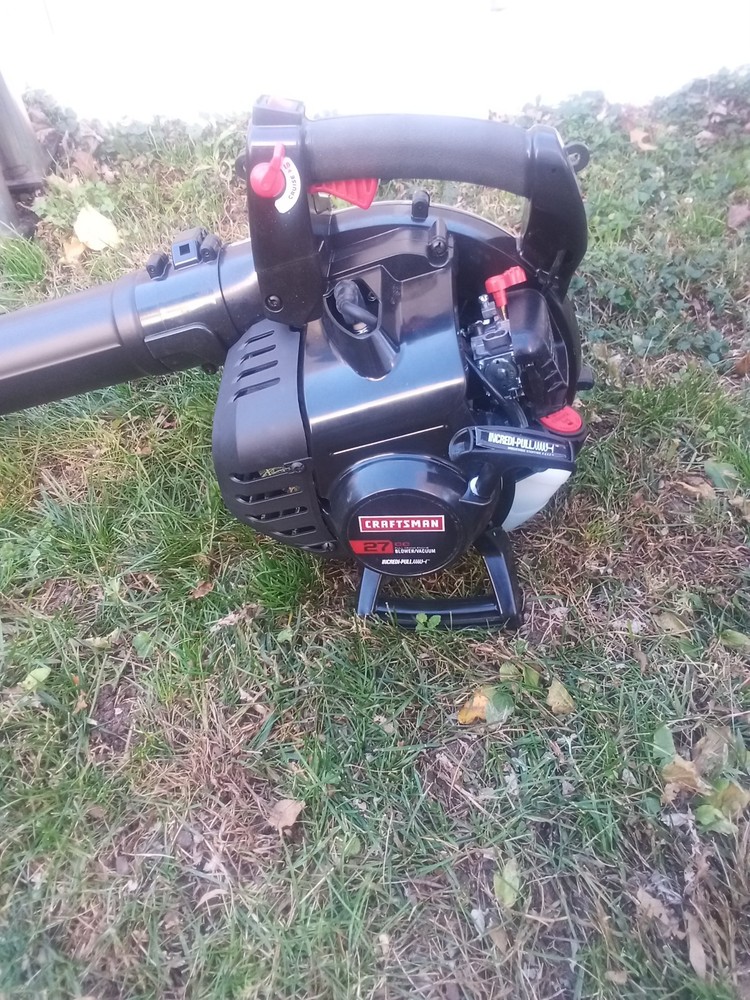 Craftsman 2cycle leaf blower 27cc