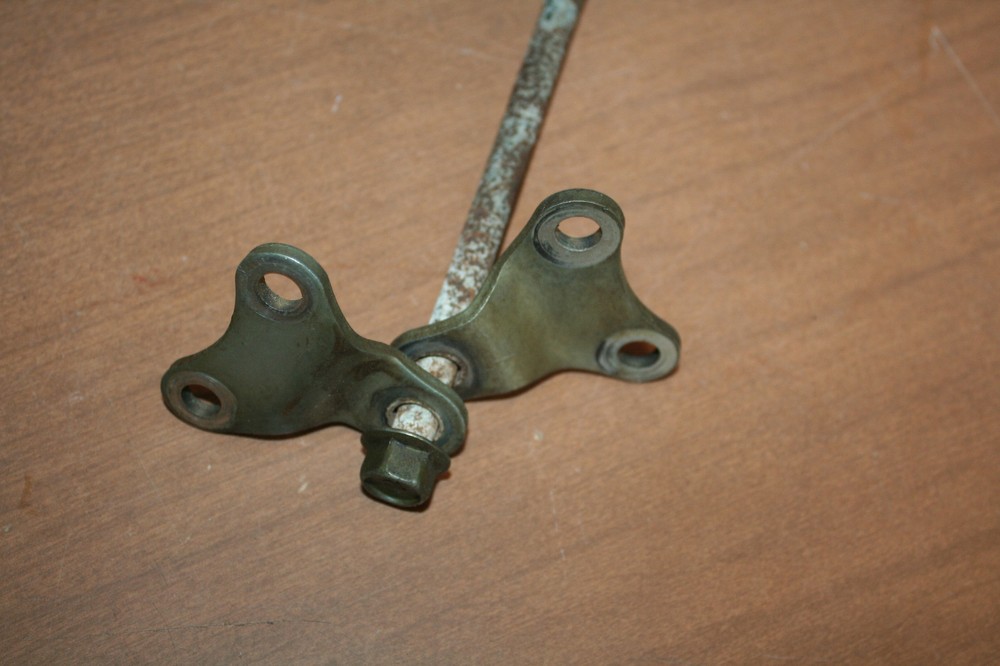 2004 Yamaha YZ 450F Engine Mount Bracket Bolt OEM 04 A