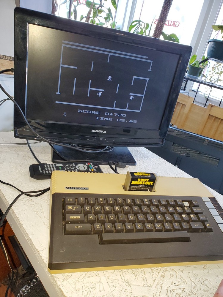 Atari 800XL Tested/Working View Pics