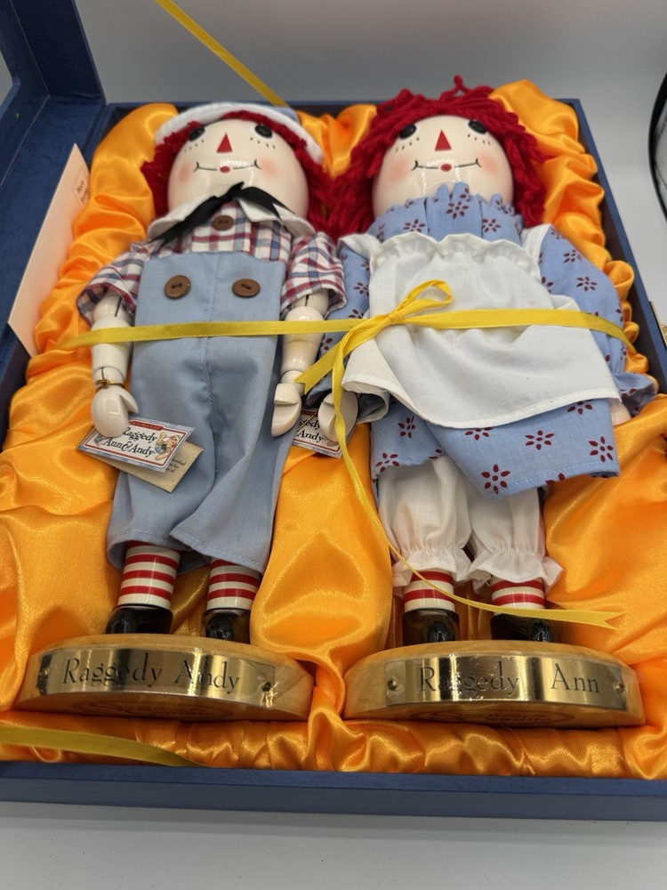 Raggedy Ann And Andy Nutcracker Set