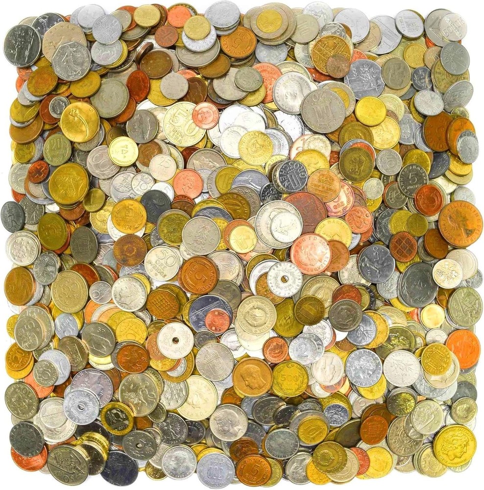 Educational World Coins Pack - 20 Assorted Pieces