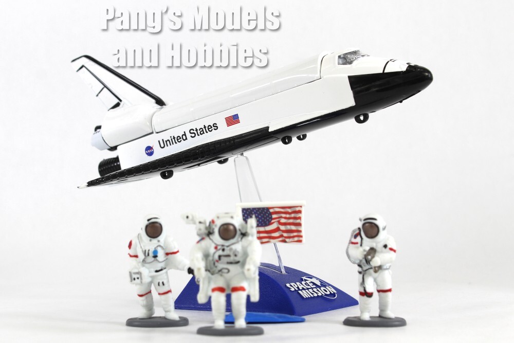 Space Shuttle - Astronauts and Display Stand 1/200 Scale Diecast & Plastic Model