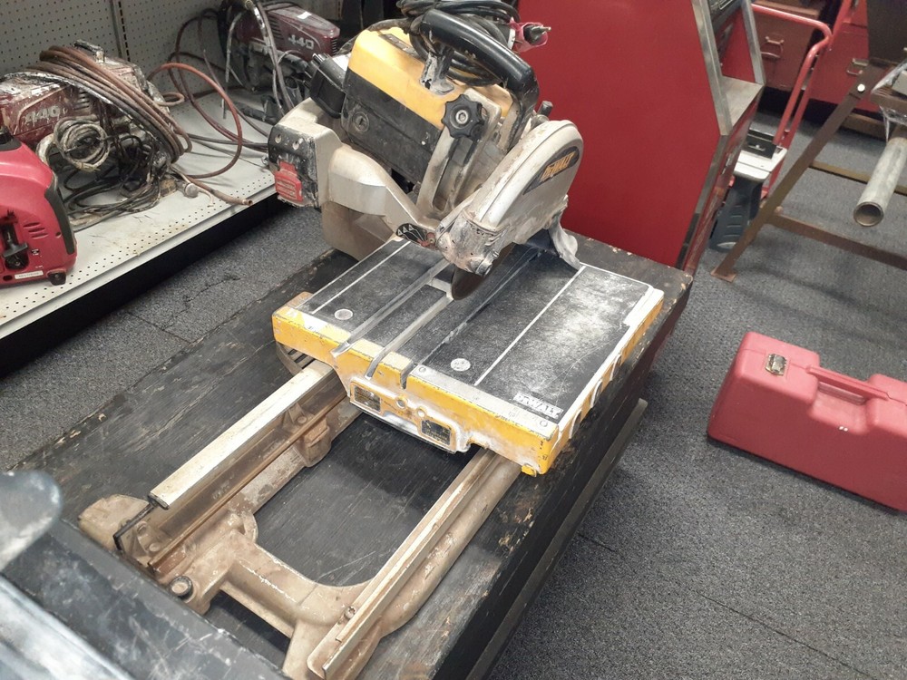 DEWALT D24000 TILE SAW, a-x