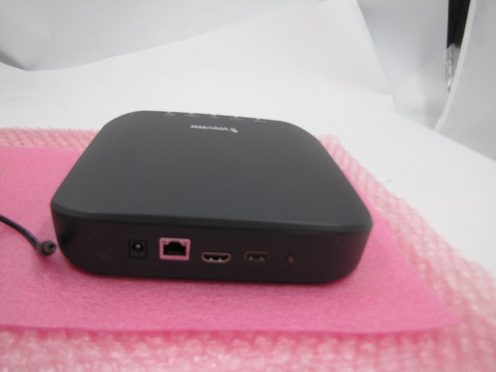 Vivotek R9401 Video Decoder – 4K UHD HDMI/DP/VGA, ONVIF Compatible