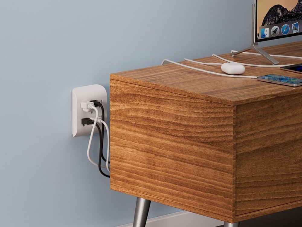 Space-Saving 6-Outlet Wall Tap with Central Anchor – Plug All Your Devices