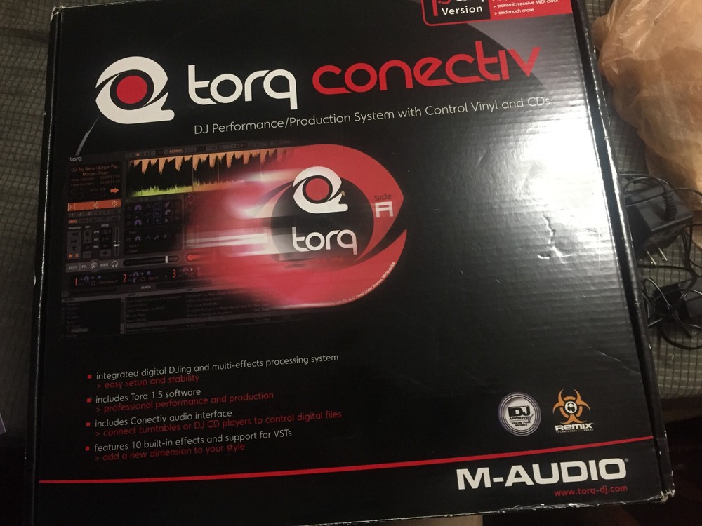 M-Audio Torq Conectiv Bundle DJ VINYL/CD/Controller