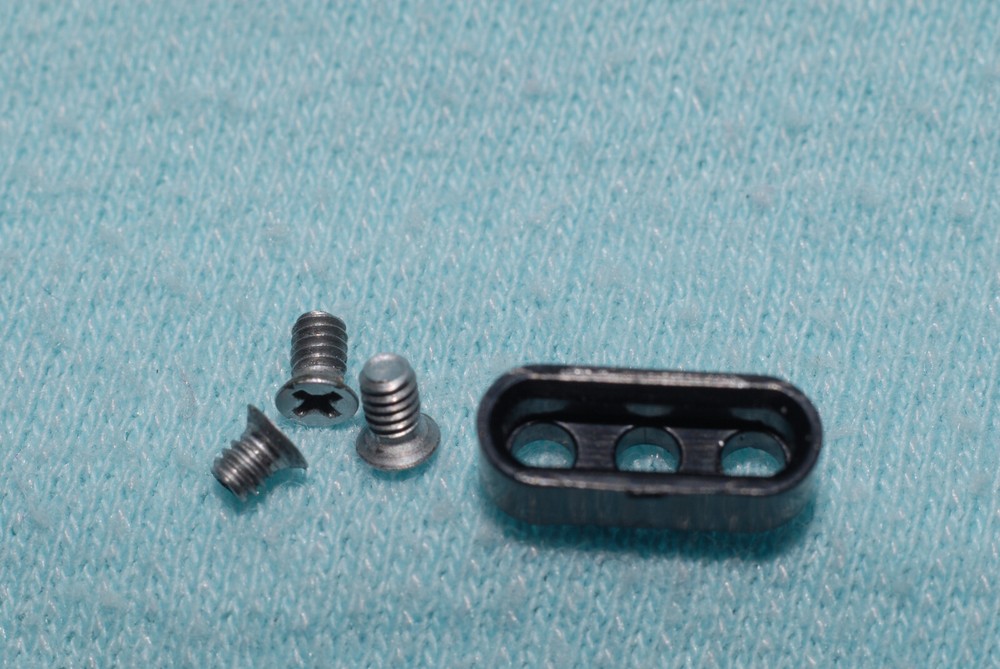 Pentax ME Super Bottom Plate Cover + screws