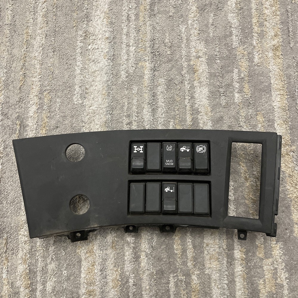 Volvo VNL 82756001 Dashboard Switch Panel