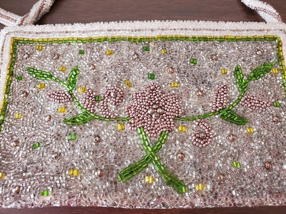Silver Beaded Handbag withe Floral Design, Antique/Vintage, Beautiful