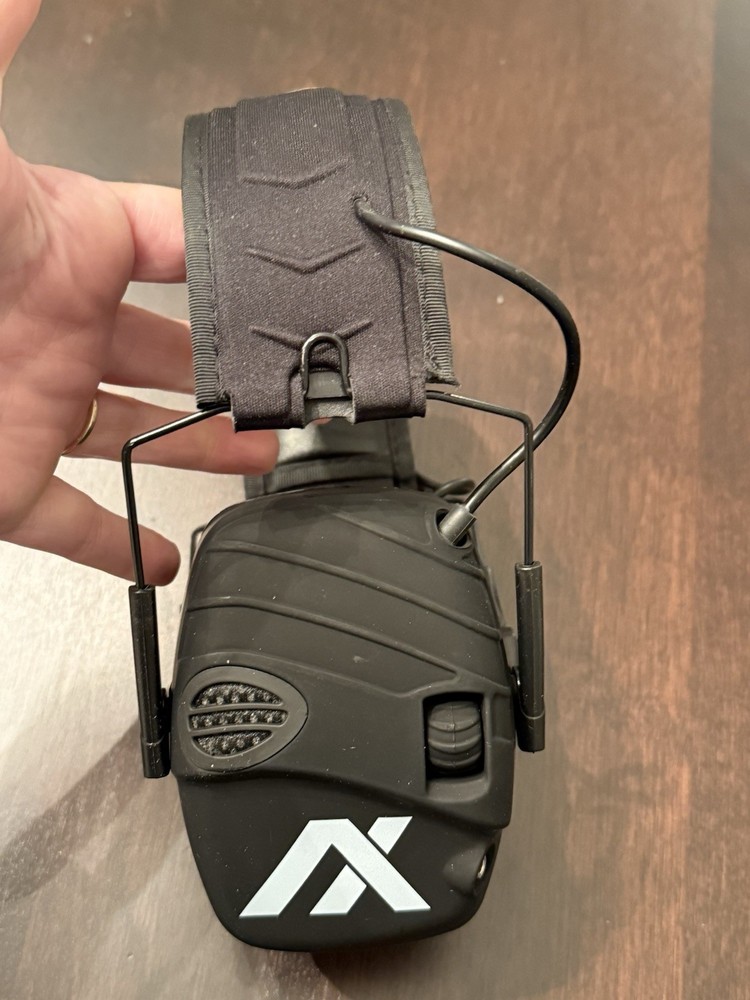 Axil Trackr Electronic Headmuff