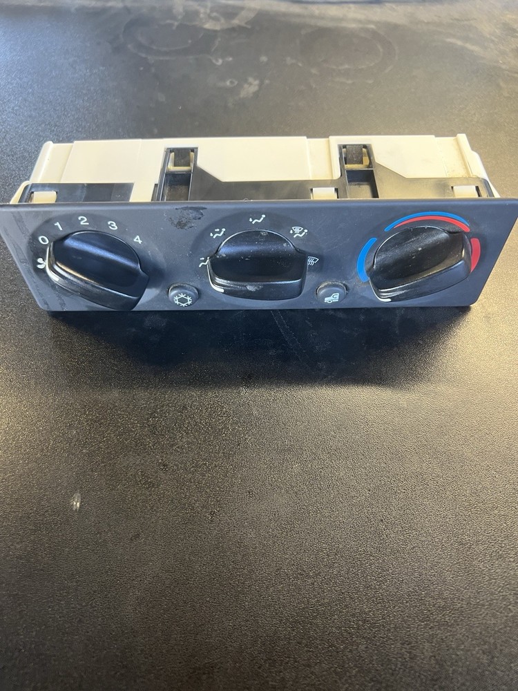Peterbilt HVAC Controller Q21-6119 Oem Genuine