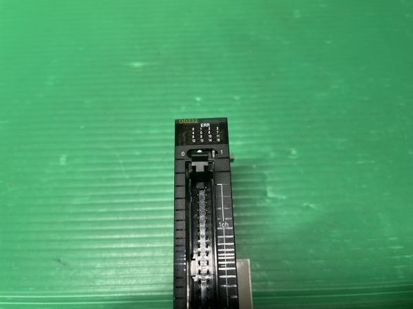OMRON CJ1W-OD232 PLC Output Unit Module USED