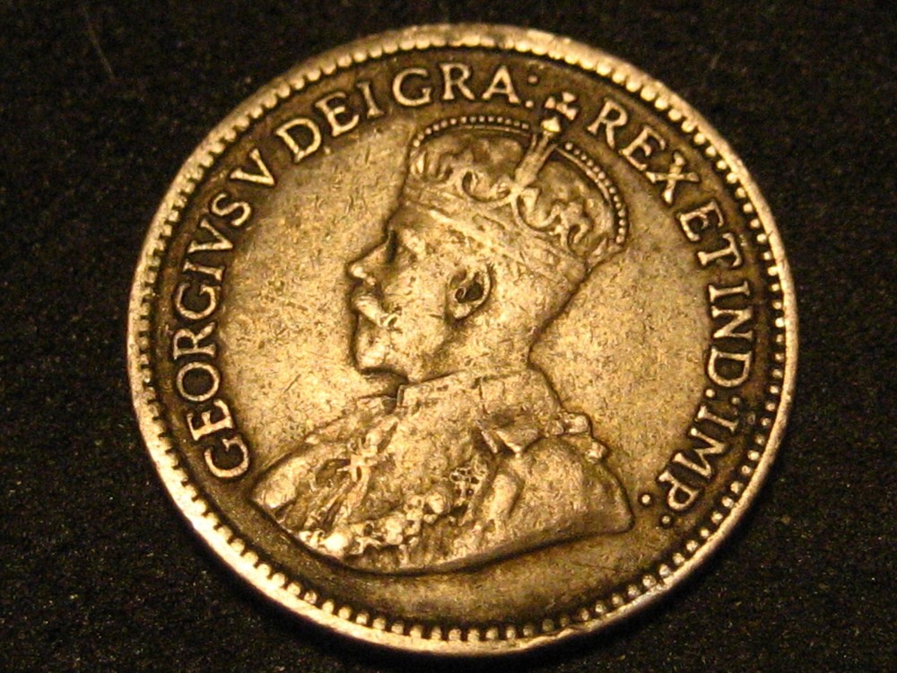 1913 Canadian Five Cent 92% Silver Piece