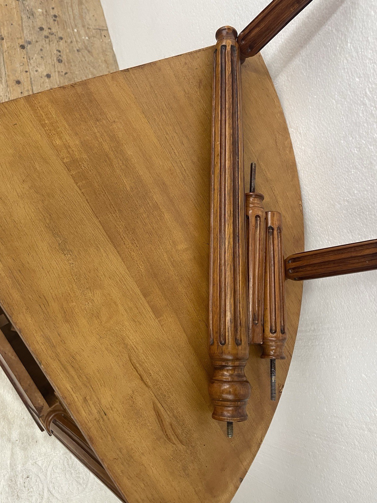 Corner Stand w Shelf, Drawer Sheraton Style Accent Table