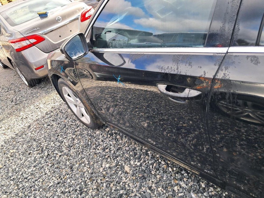 PASSAT 2015 Glove Box 4846745