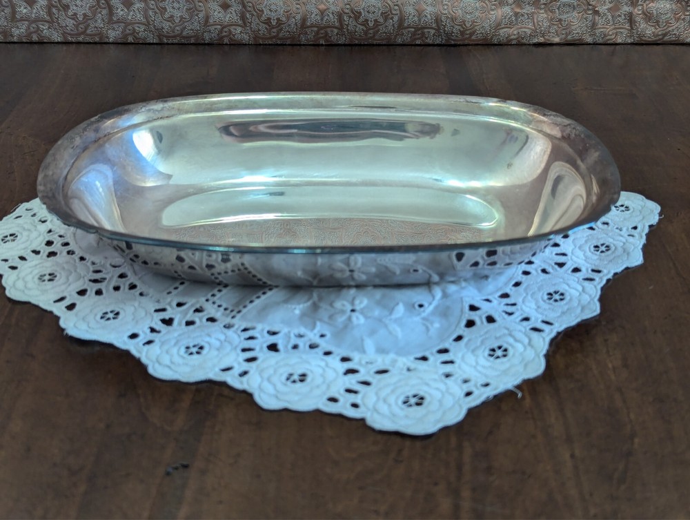 VTG "REED & BARTON" SILVERPLATED SERVING TRAY "Mayflower" #5001 design, PREOWN