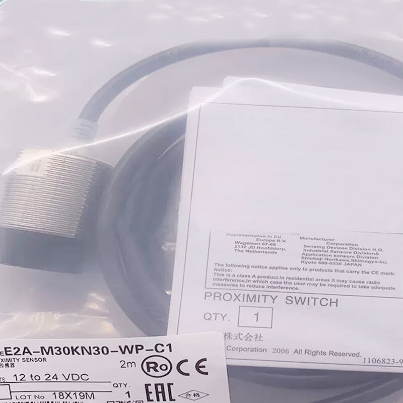 New Omron E2A-M18KN16-WP-C1 E2A-M30KN30-WP-C1 E2A-M30KN30-WP-B1 Proximity Switch
