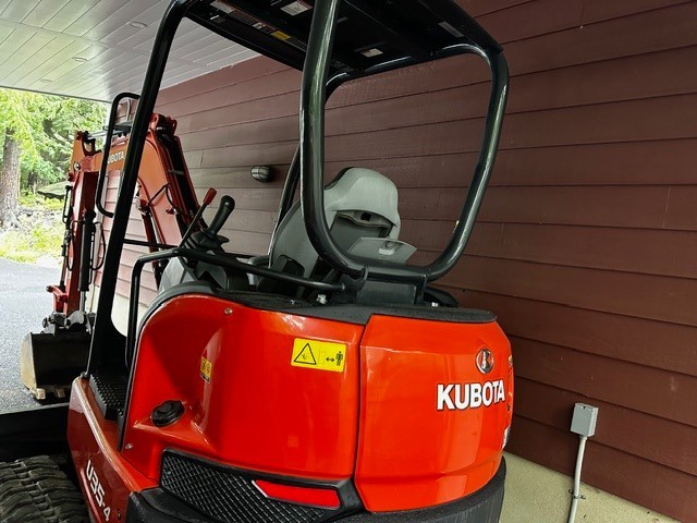 2017 kubota u35-4