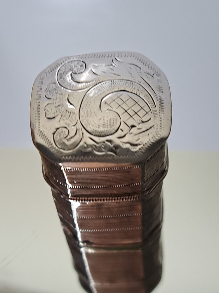 19th Century Dutch Silver Peppermint Box 18.4g