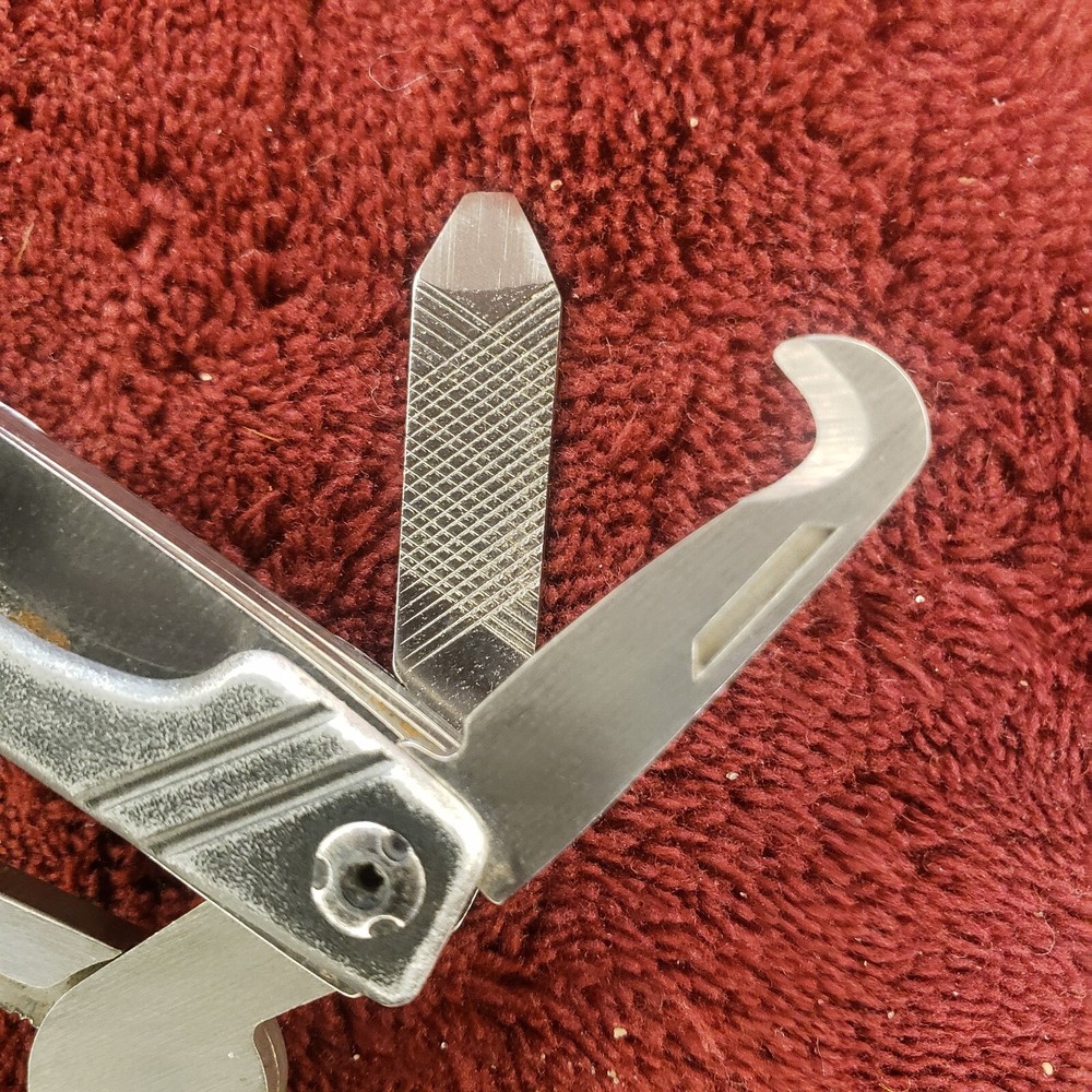 True utility Pocket Multi Tool BG22J