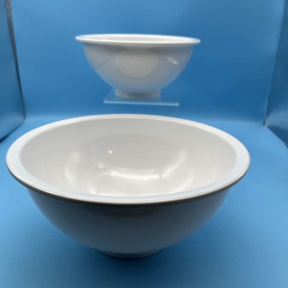 2  Texas Ware Glossy Solid White Mixing Bowls Vtg  ~ #118   & # 111