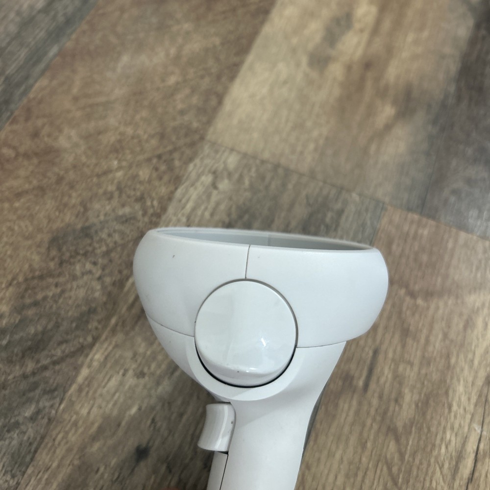 Meta Oculus Quest 2 LEFT Controller - Good Condition - Stick Drift -