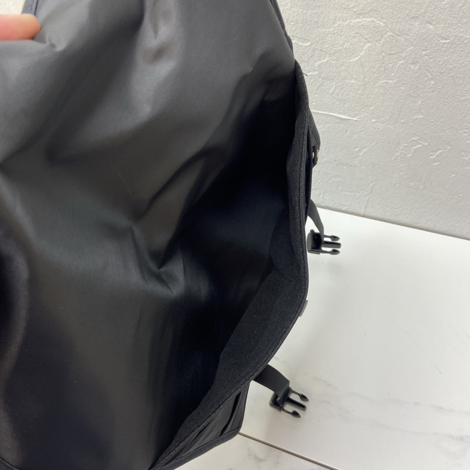 Airplane Seatback Pocket Organizer – Clean & Convenient Storage Space