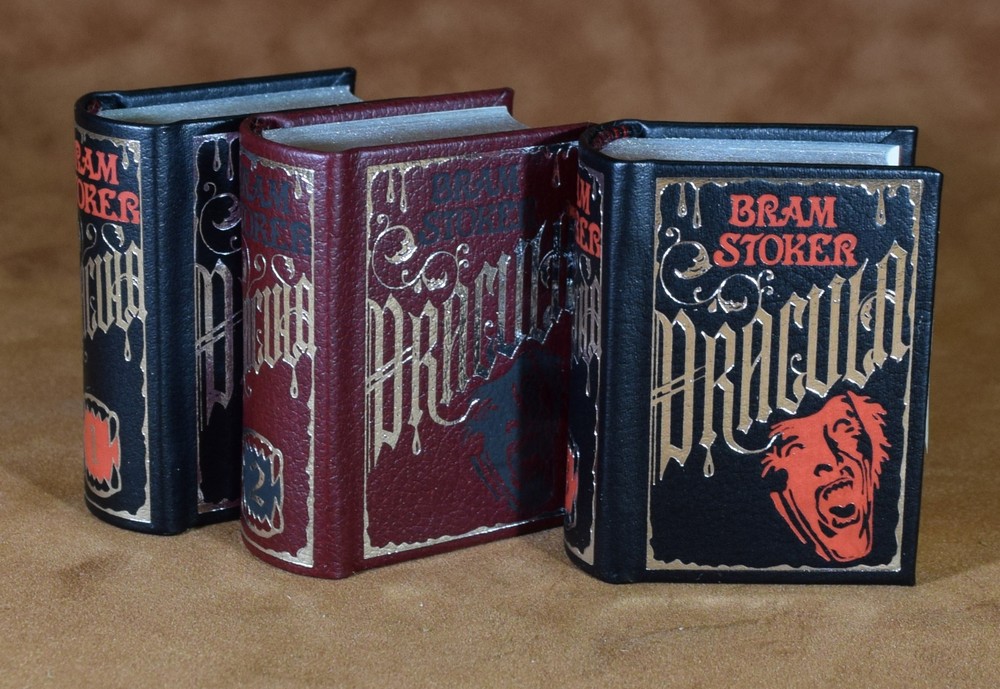 MINIATURE BOOK Bram Stoker DRACULA