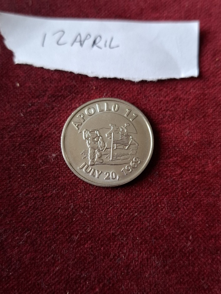 Apollo 11 Smithsonian Token