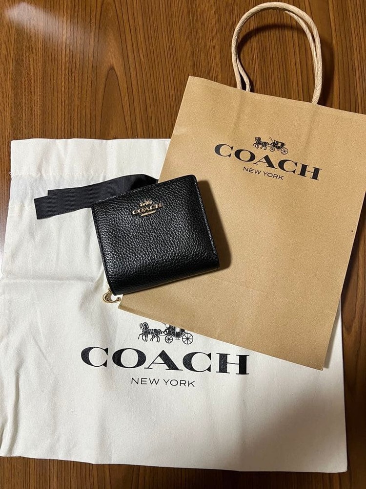 Coach Folding Wallet Logo