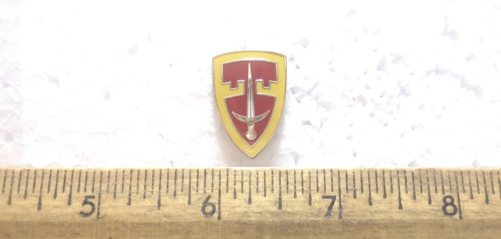 US Military Assistant Command Vietnam Pin
