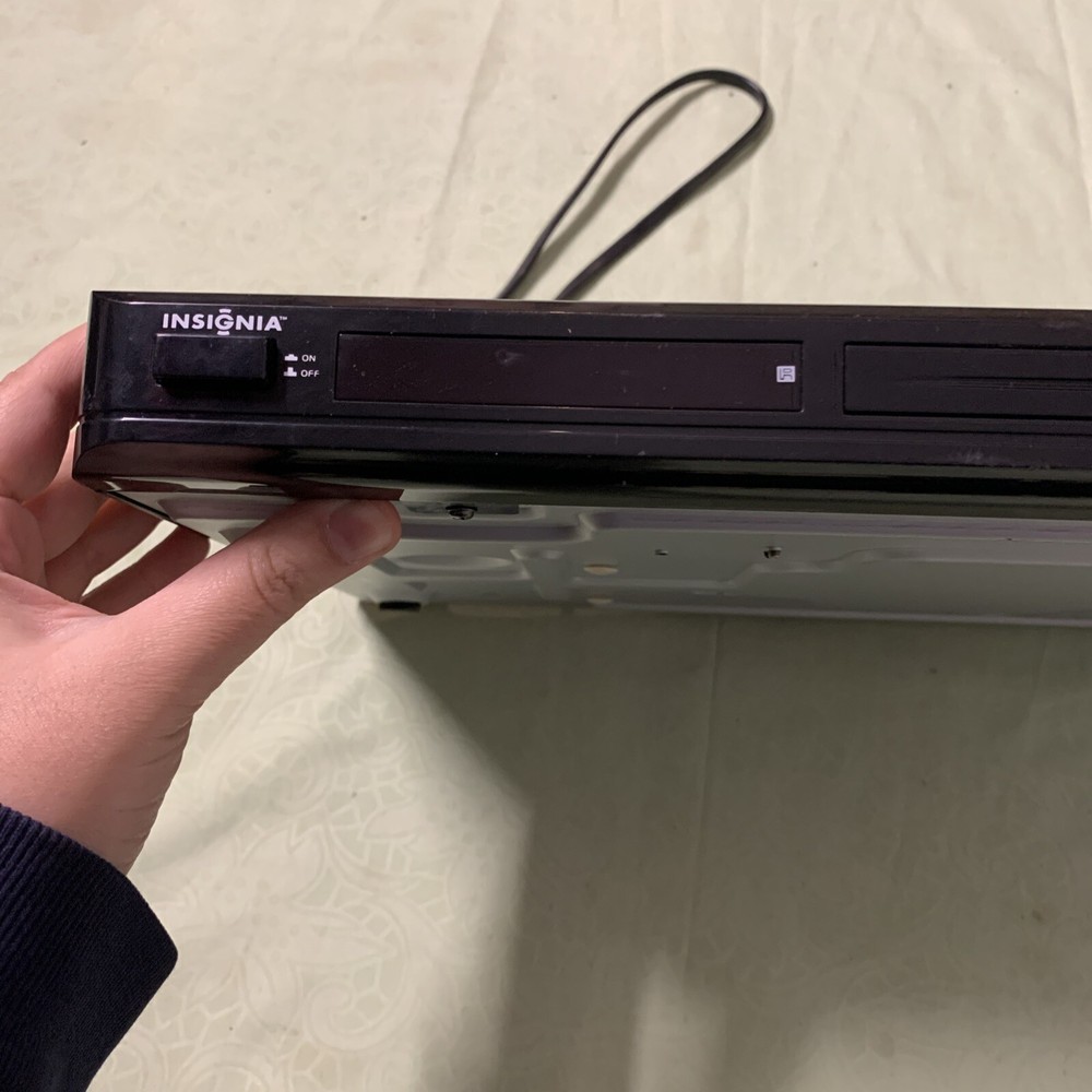 Insignia NS-UPDVD Upconvert DVD Player Only