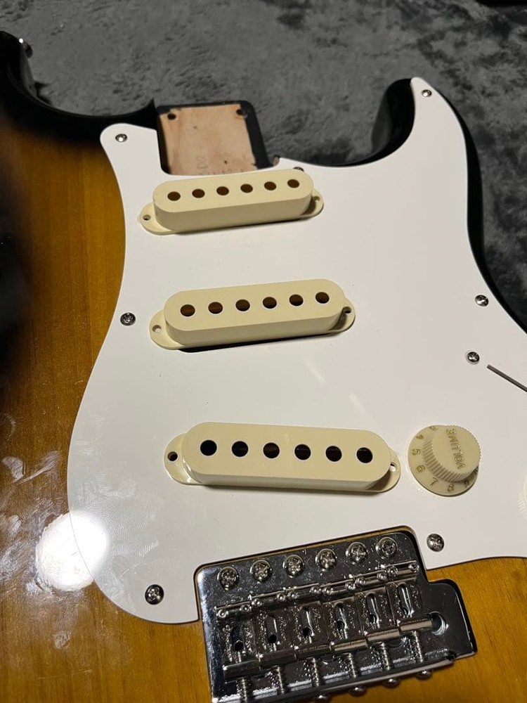 Fender Japan ST57 Stratcaster Body 2TS
