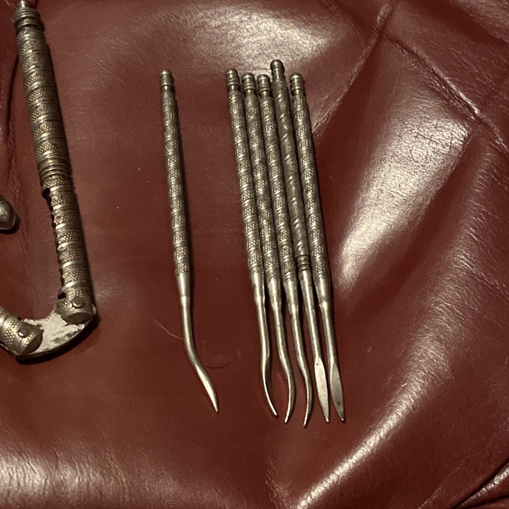 Silver Metal Vintage/Retro Nutcracker Set with 2 Nutcrackers and 6 Picks