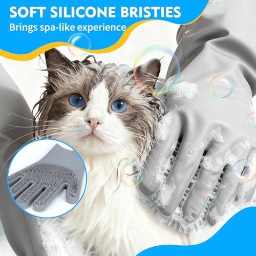 Silicone cleaning gloves with scrubber bristles