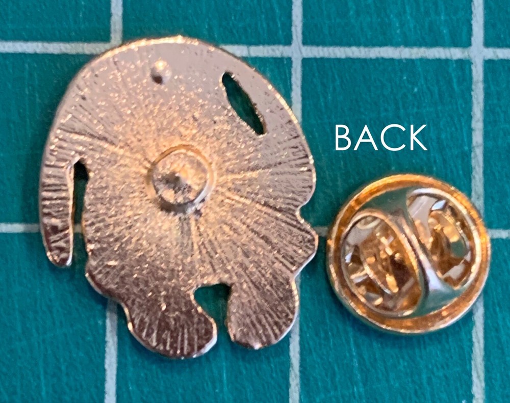 Peanuts: Snoopy Face Enamel pin