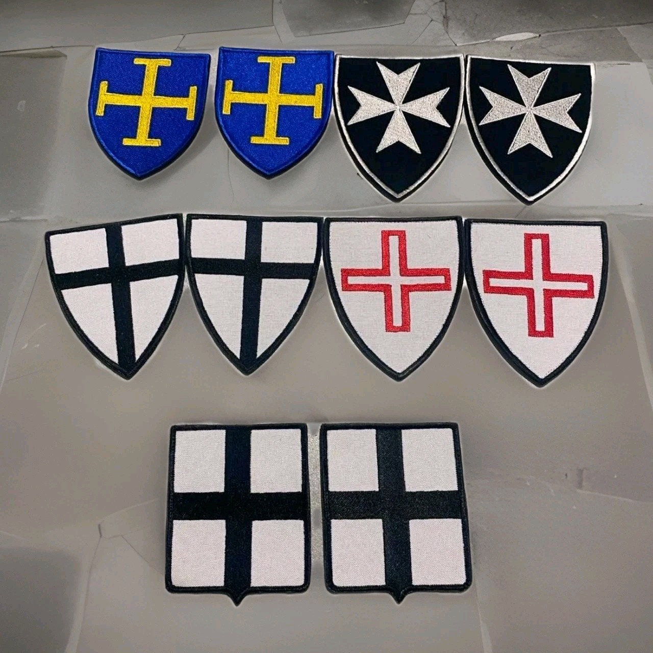 Chevron with the symbol of the Teutonic Order. Existence 1190–1810, 1834–present