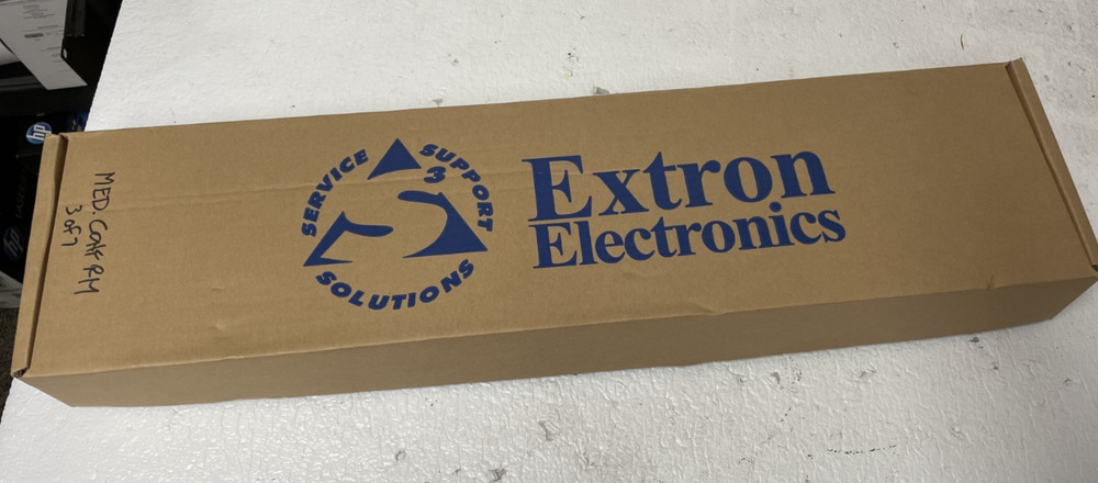 Extron 70-1065-03 Retractor Network 70-1065-03