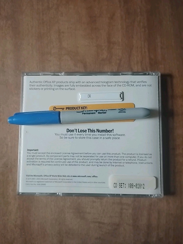 Microsoft Office XP Standard Version 2002 PC Software 2 Discs With Product Key
