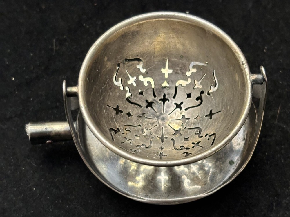 Vintage And Rare Tea Steeping Strainer Holder Reed And Barton Silver Soldered